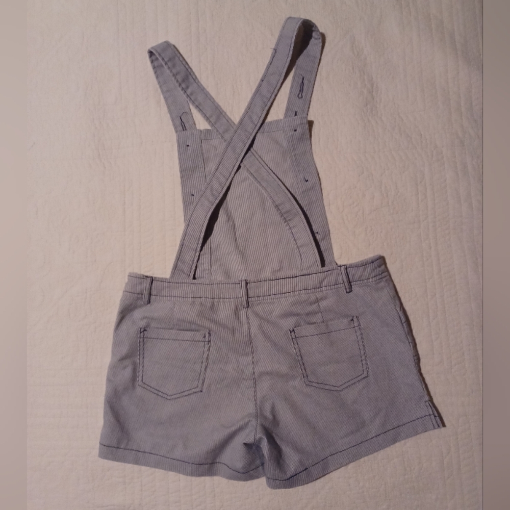 Vintage Australian Overall Shorts - Picture 5 of 16